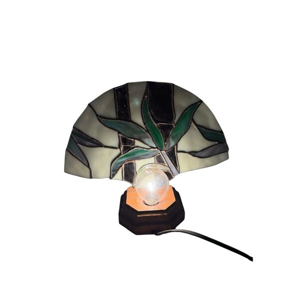 Vintage Stained Glass Flower Wood Base Fan Light Decorative Lamp - Picture 3 of 6